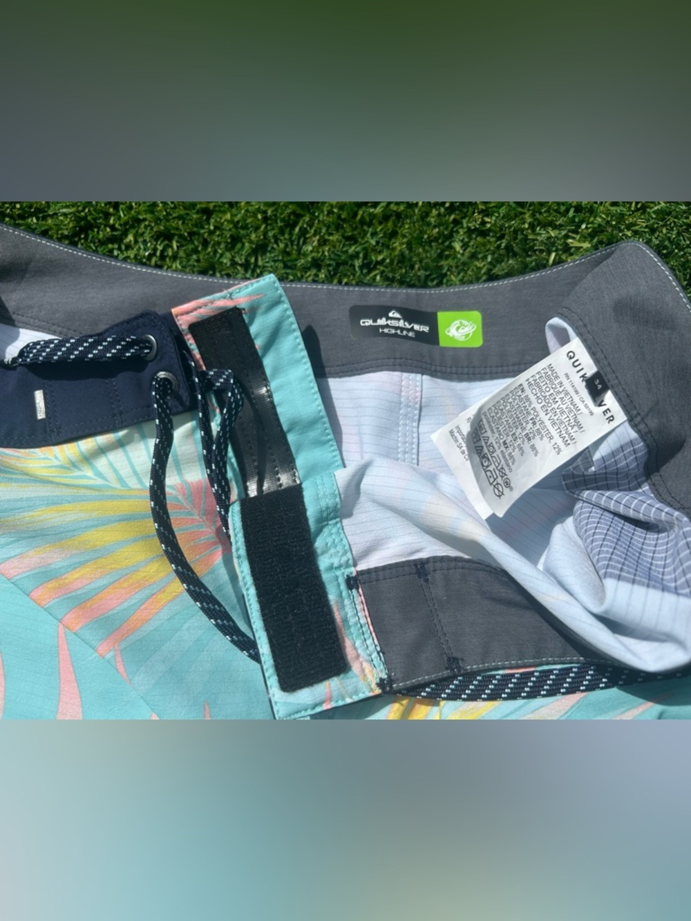 Quiksilver Men's 34 Highlite Arch 19 Boardshorts Angel Blue Swim Shorts Tropical - Picture 3 of 10